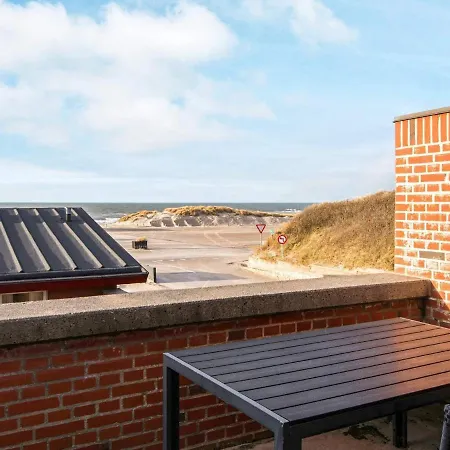 Beachfront Bliss - By Traum