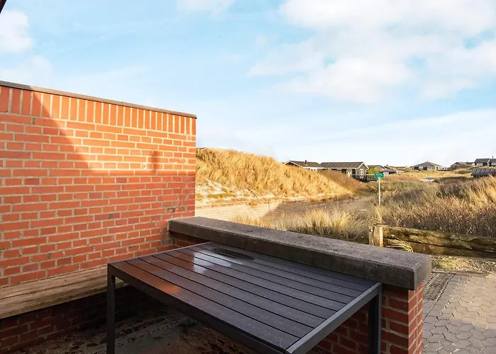 Beachfront Bliss - By Traum Nyaraló