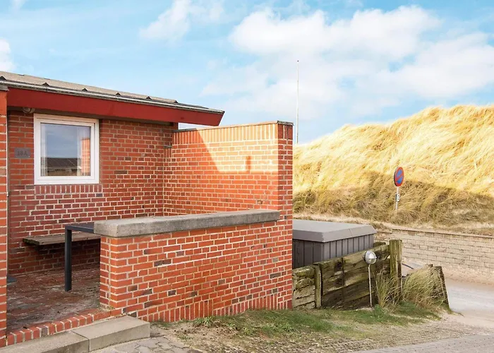 Beachfront Bliss - By Traum Nyaraló